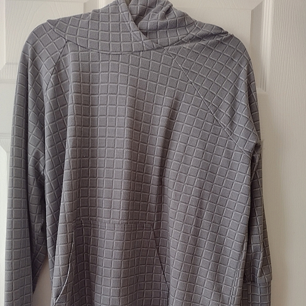 3 for $15 LuLaRoe hoodie 3X grey hacci